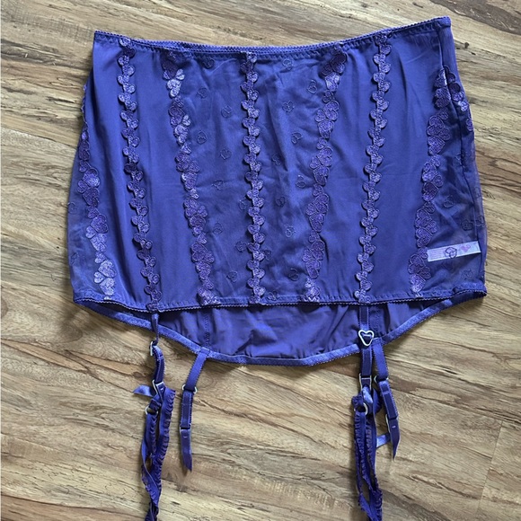 Voight Lingerie Set - Picture 13 of 16